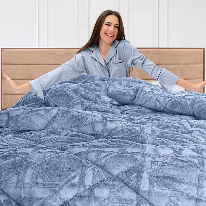 Breeze Winter Comforter
